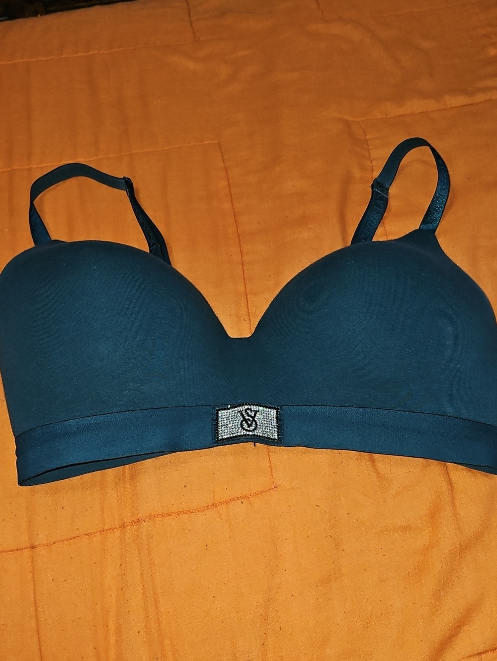 Victoria Secret Womens Tshirt Lightly Lined, Wireless Bra! Sz 36DD. Gorgeous